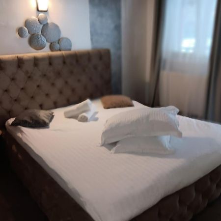 La Protap Calimanesti Hotel Buitenkant foto