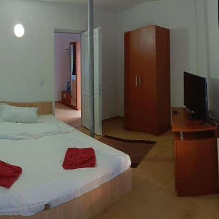 La Protap Calimanesti Hotel Buitenkant foto