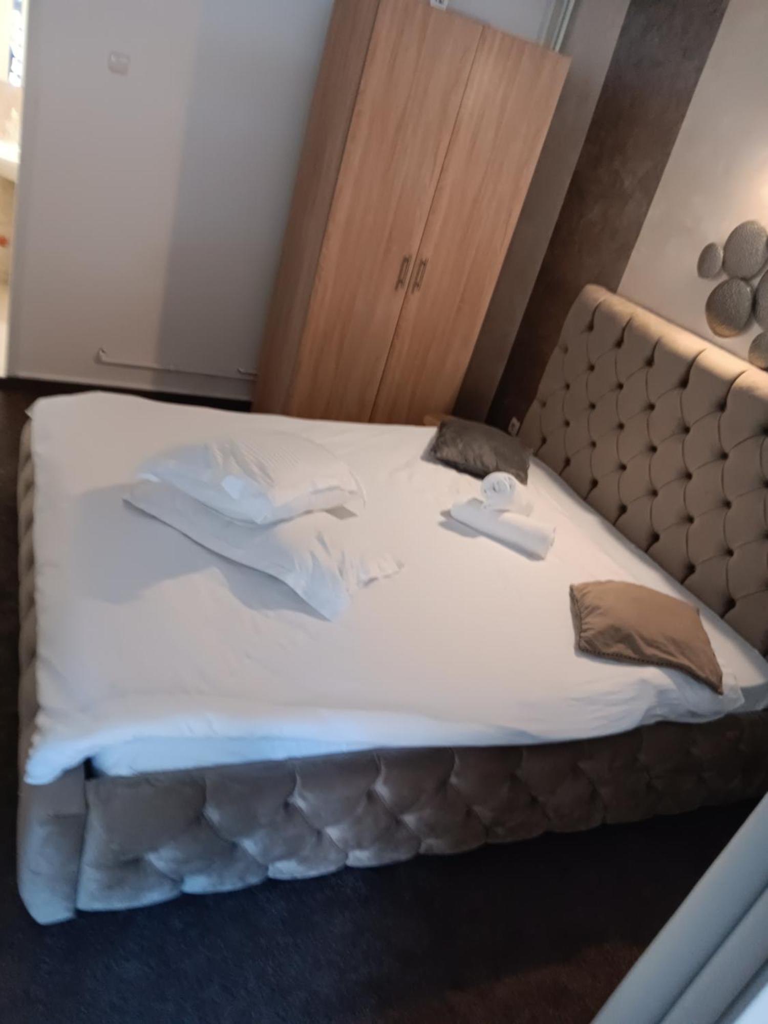 La Protap Calimanesti Hotel Buitenkant foto